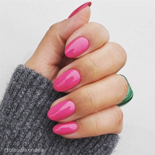 SMALTO SEMIPERMANENTE SHELLAC In Lust